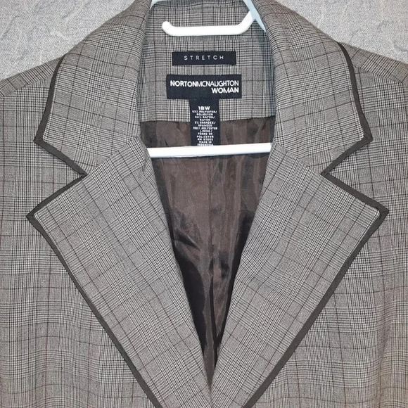 Norton McNaughton Woman's Brown Plaid Blazer Size 18W - Picture 7 of 16